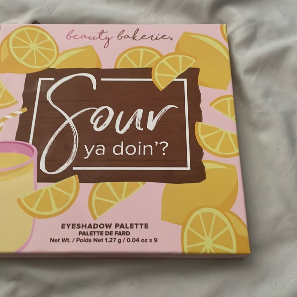 Eyeshadow palette